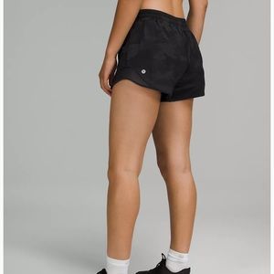 Lululemon Hotty Hot Short Camo